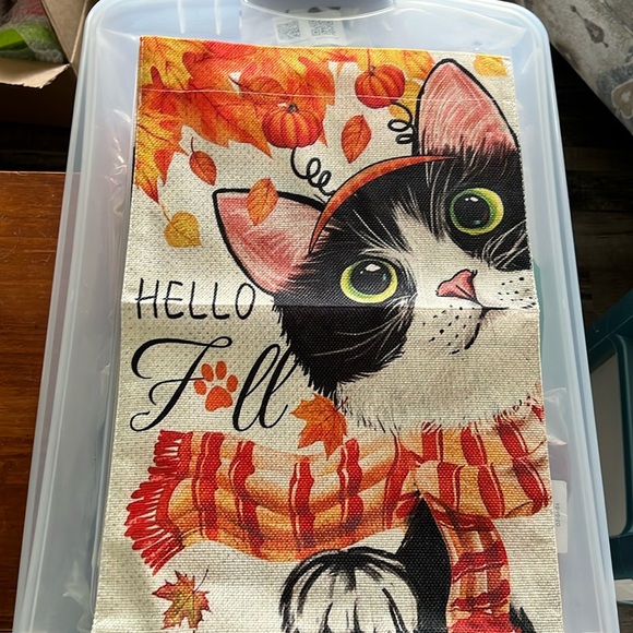 NIP Burlap Double Sided Garden Flag HELLO FALL CAT 1pc, 12” x 18” - Picture 2 of 4